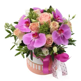 Flower аrrangement Martini Title «CityFlowers» in Belgium»