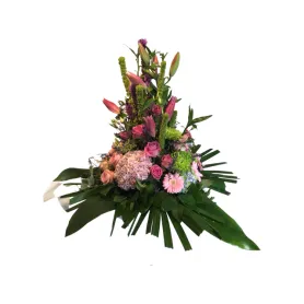 Ceremoniële decoratie met rozen Titel «CityFlowers» in België»