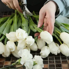 Bouquet fleuriste blanc Titre «CityFlowers» en Belgique»